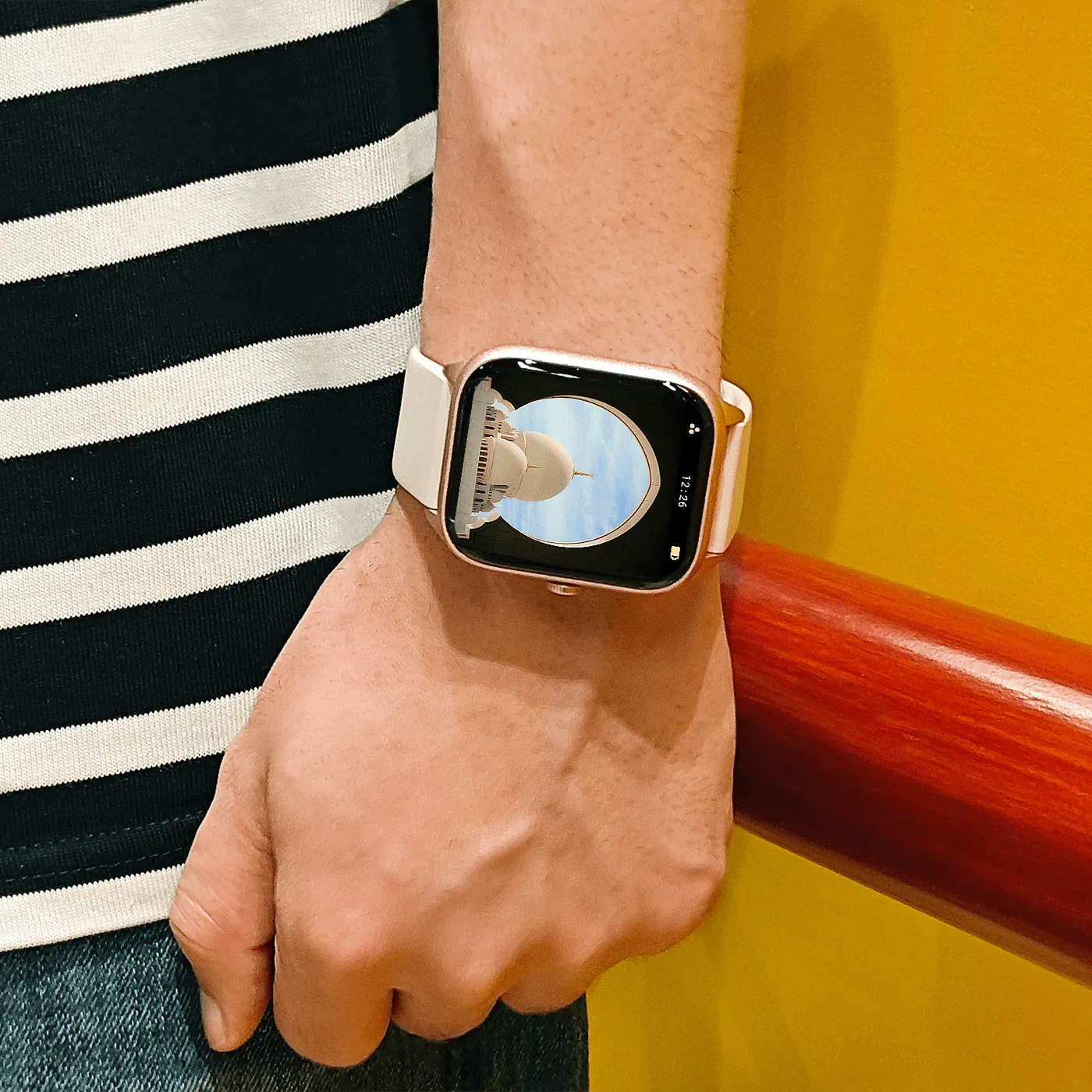 imgi_58_qwatch-Pink_2f3df999-ac58-4640-8c13-c37436888ff1